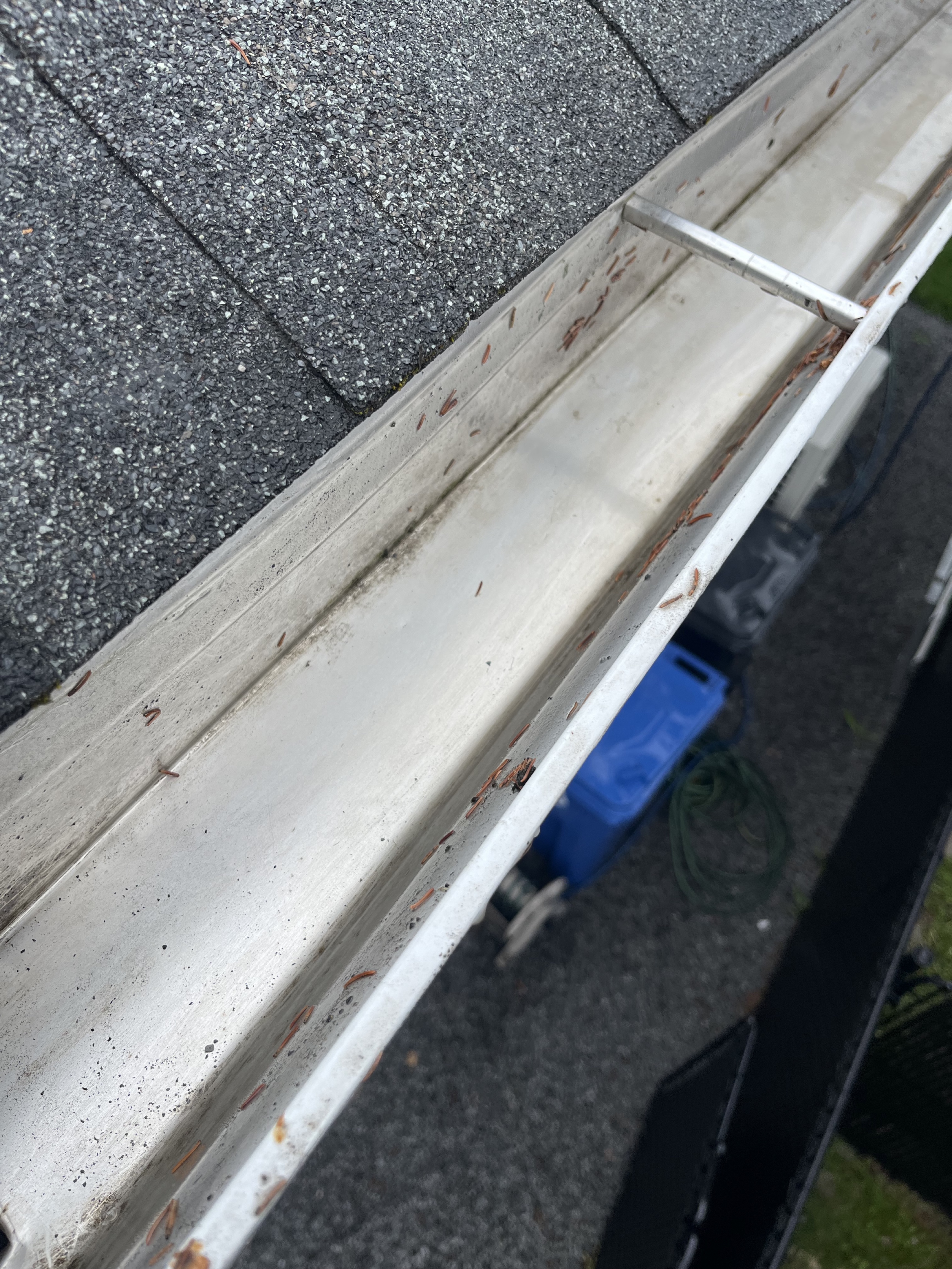 Gouttière après le nettoyage